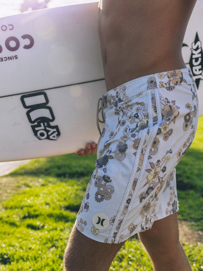 Phantom Naturals Tailgate 18" Bone - Hurley