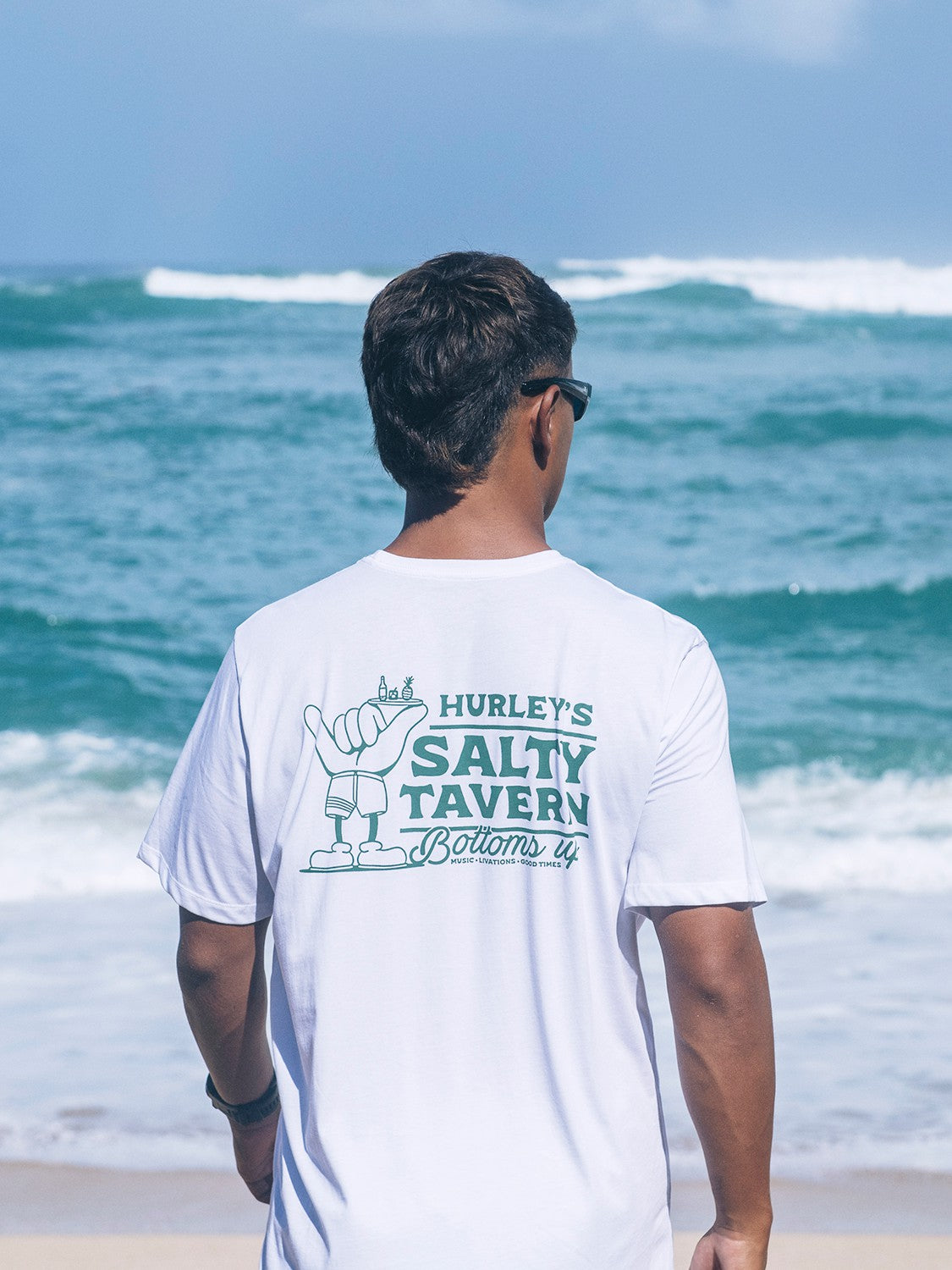 Salty Tavern Short Sleeve White - Hurley
