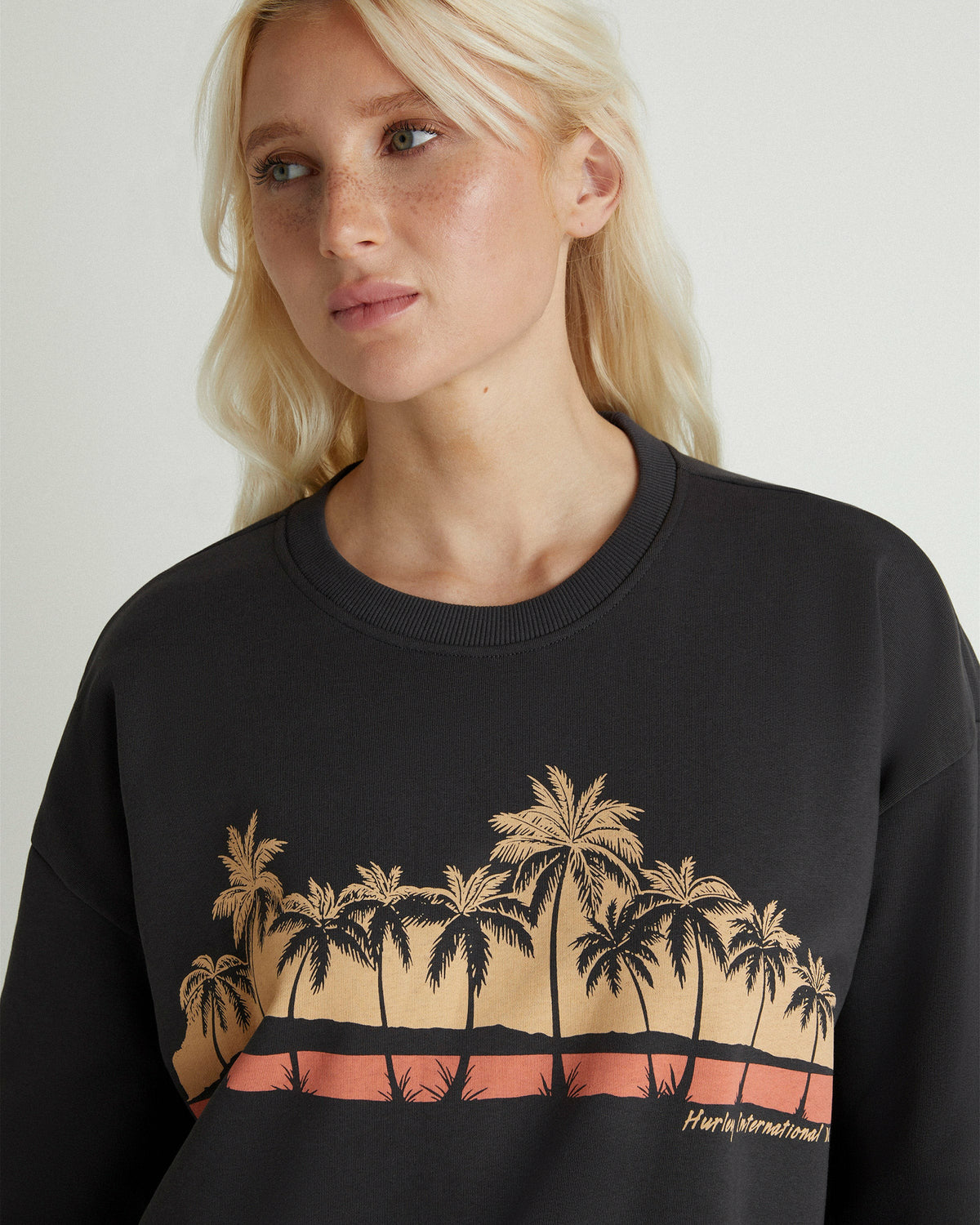 Sea-Nario Oversized Crew Off Black - Hurley